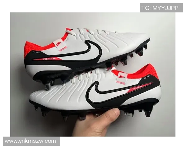 足球鞋球星专属定制一次一双背后的故事与独特价值解析