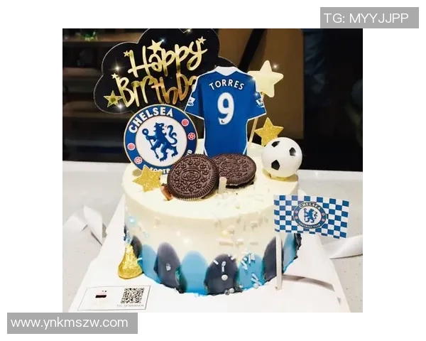 创意球星足球图案蛋糕设计 打造专属球迷的美味庆典